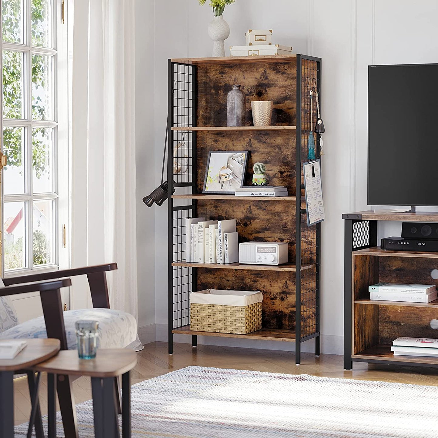 Industrial Style S-Shaped Hooks Bookcase